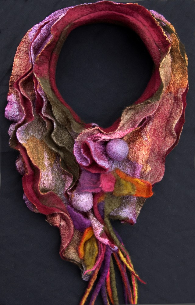 KB jewel collar copy